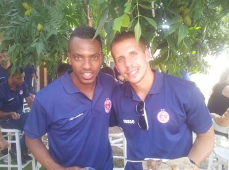 יש זמן להנות. שחקני הפועל היום