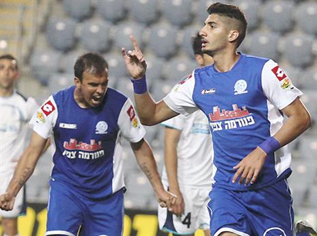 "תקופה קשה. לא הייתי יוצא מהבית". כהן במדי פ"ת (אלן שיבר)