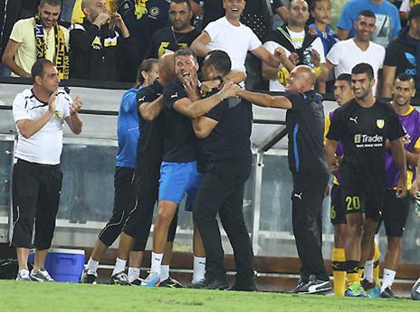 ככה מרגיש משחק גדול (אלן שיבר)