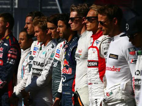 נהגי הפורמולה 1 במחווה לביאנקי לפני המירוץ בסוצ'י (gettyimages)