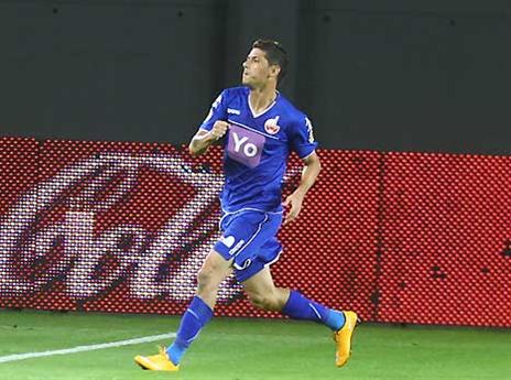 היה גם שער בבכורה. מליקסון