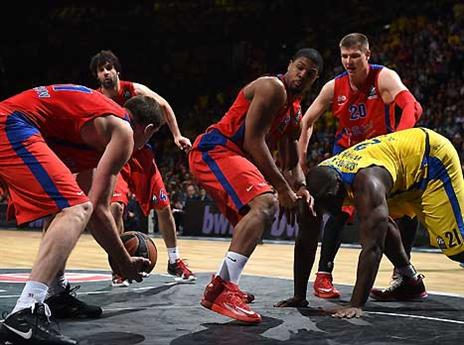 קרב ענקיות ברוסיה (gettyimages