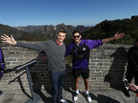 עם קירילנקו על החומה הסינית בקיץ (gettyimages)