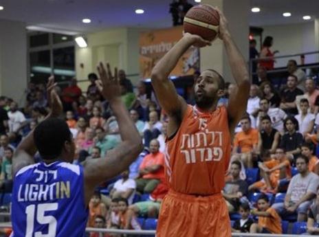 עדיין בספק. קרמייקל (צילום: אודליה מטרי, מנהלת הליגה)