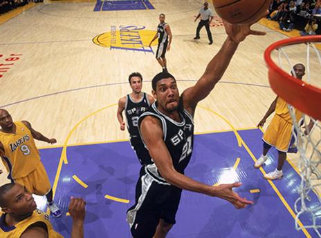 גם ג'ינובילי ראה אותו עושה קסמים