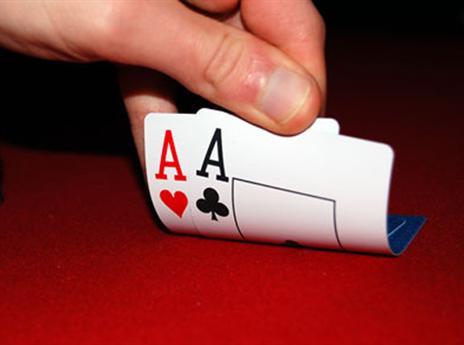 אי אפשר לפחד מאסים כל הזמן