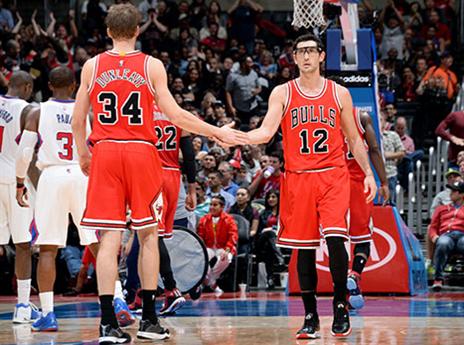 שיעור בכדורסל (getty)