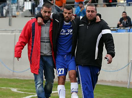 נפצע וספג קללות. עבאס (אודי ציטיאט)