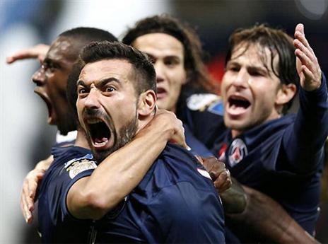 לאבסי הקפיץ את פ.ס.ז' לפסגה. לפחות בינתיים