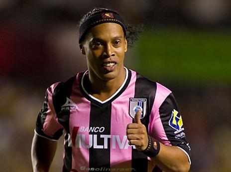 רונאלדיניו במדי קרייטארו. לאן הוא נעלם? (gettyimages)