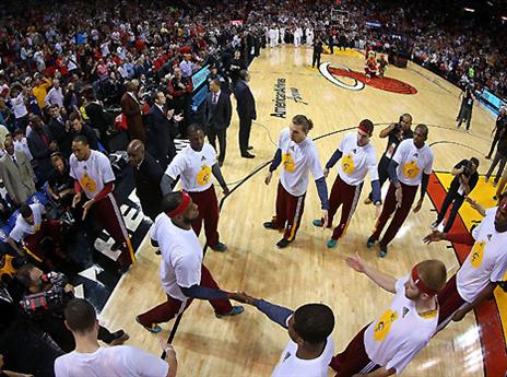 עידוד בחימום. "האוהדים פה נהדרים" (gettyimages)