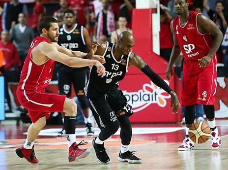 נאור לא נותן לנשום (עודד קרני)