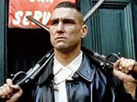 ויני ג'ונס ב"לוק סטוק ושני קנים מעשנים"