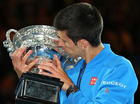 נשיקה לחבר החדש-ישן (GETTYIMAGES)