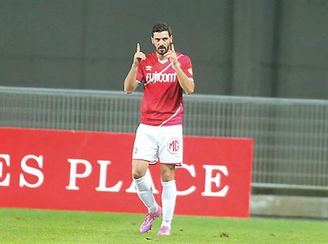 נתניה מחפשת מימיון לאזולאי (צילום: אלן שיבר)