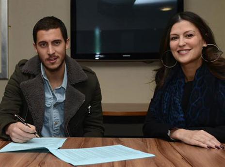 ימשיך לככב בכחול. הזאר (צילום מתוך הטוויטר של צ'לסי)