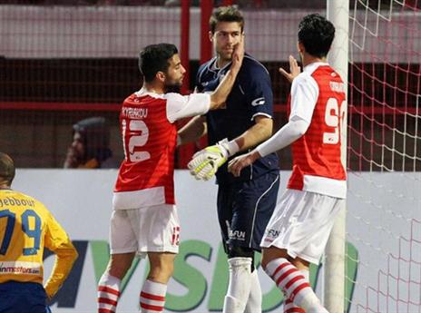 "ככה מצאתי את עצמי בגיל 23 משחק בקפריסין", סיפורו של רם שטראוס