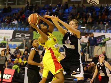 מי יעצור אותן? (צילום: לירון מולדובן, ליגת ווינר נשים)