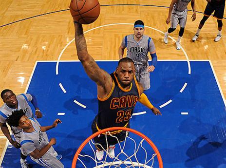 כמעט טריפל דאבל. לברון (GETTYIMAGES)