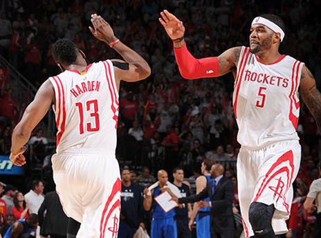 התחפש לרכז. סמית' עם הארדן (getty)