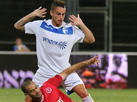 מסיבה שעלתה בהשעיה. אלקיים (אנצ'ו גוש ג'יני)