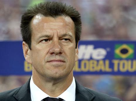 דונגה, עובד הפוך (gettyimages)