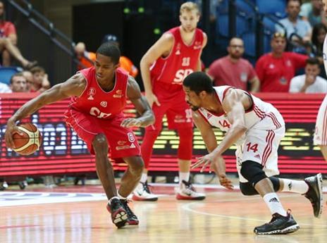 מאבק על כל כדור (אלן שיבר)