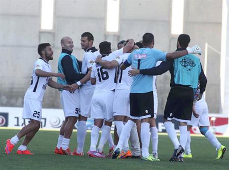 דודו גורש בלב החגיגות. חתום על ההישארות (אלן שיבר)