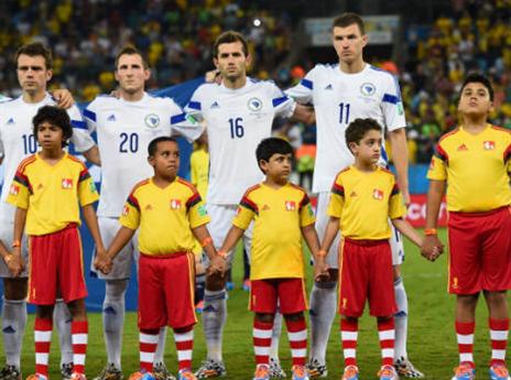 יכבדו את ההמנון בזניצה? (gettyimages)