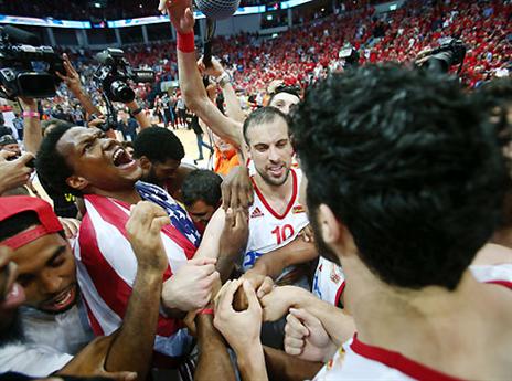 ועכשיו: לחגוג (צילום: אלן שיבר)