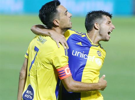 הצהובים פתחו בסערה (צילום: אלן שיבר)