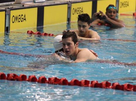 הבר. מחזיק בשיא בגיל 19