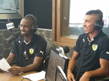 אלי דסה וטל כחילה בהקלטות ברדיו