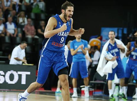 הזמן נגמר וזה היה הזמן לחגיגות קצרות. כספי (אלן שיבר)