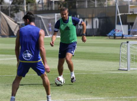 יוקאנוביץ'. "צריכים להפסיק לחשוב על ליגת האלופות" (האתר הרשמי)