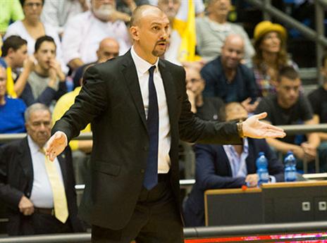 יודע בדיוק לאן הוא הגיע. טבק (צילום: עודד קרני)