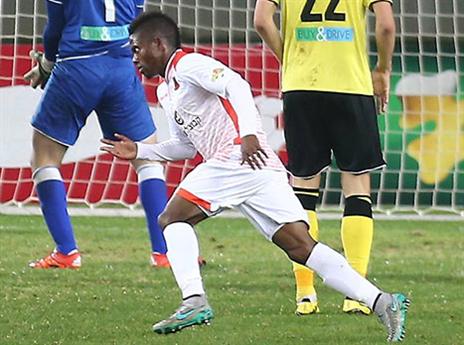 וורו חוגג את השער (אלן שיבר)