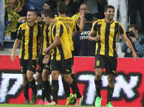 בית"ר כבר חגגה בסמי עופר העונה (צילום: יוסי שקל)