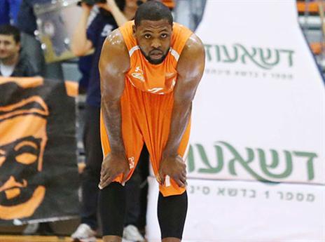 אסקה נראה מיואש (אלן שיבר)