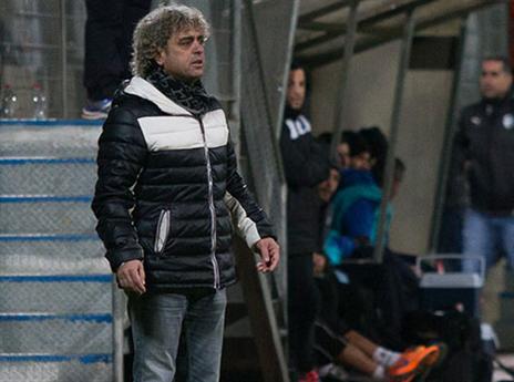 עטר מחפש ניצחון בכורה מאז מינויו (צילום: עודד קרני)