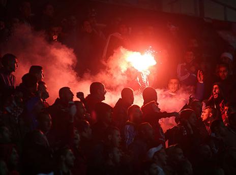 אבוקה במושבה (אלן שיבר)