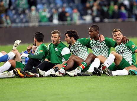 עכשיו מחכה להם עכו (יוסי שקל)