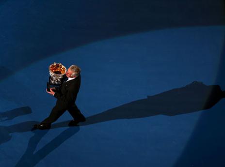 הגביע מגיע לאצטדיון המרכזי במלבורן (Getty)