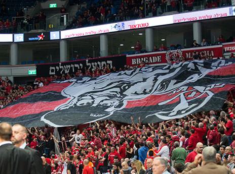 אווירה וקהל אירופי יש, אך בצעד המקצועי האדומים צריכים להתקדם (עודד קרני)