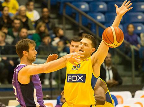 גם הוא לא הרשים היום. מקל (עודד קרני, מנהלת הליגה)