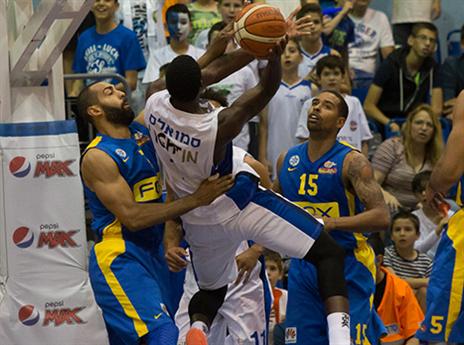 סוף עצוב לעונה. סמואלס (עודד קרני)