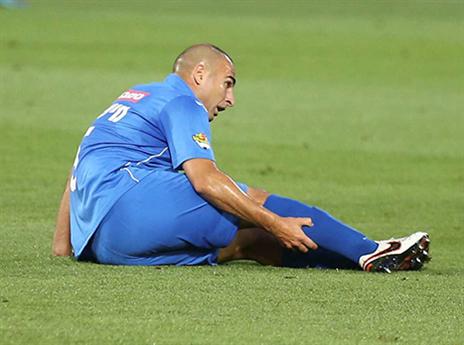 "אם צריך, אקבל זריקות". מישאלוב פגוע (צילום: אלן שיבר)