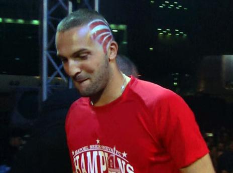 בן שהר מציג את התספורת החדשה