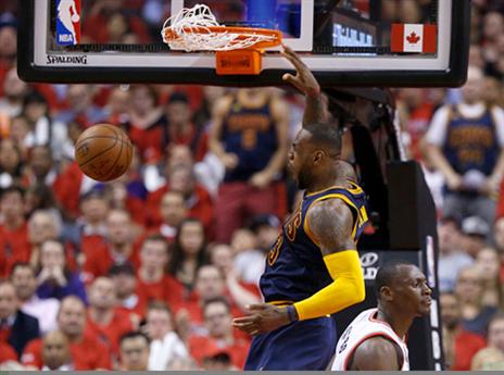 ושמישהו ינסה לעצור אותו (getty)