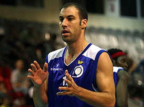 אהוב בגל הקבוצות בהן שיחק